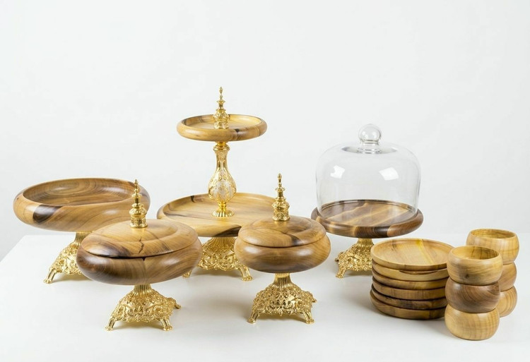 سرویس پذیرایی چوبی پایه طلایی